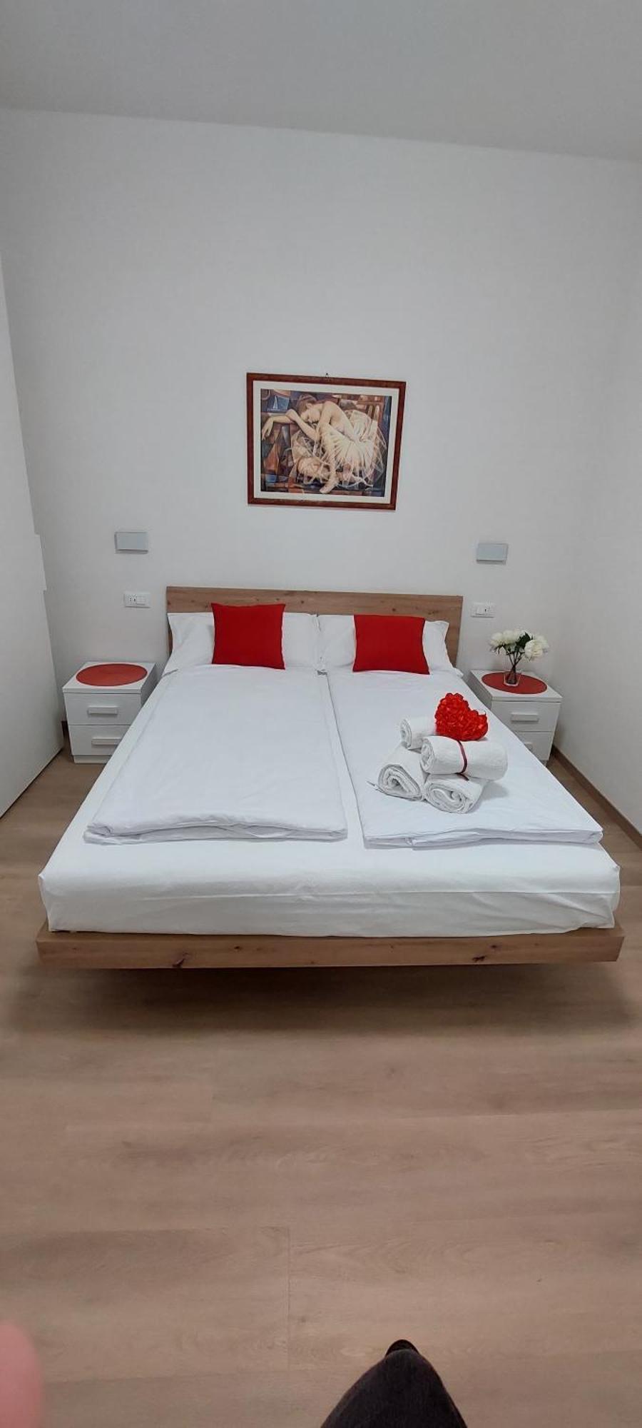 Marigarda Apartments อัสเซนซา ดิ เบรนโซเน ภายนอก รูปภาพ